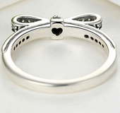 Cute bow ring