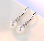 Dangling Pearl Earrings