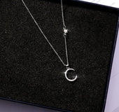 Collar moon