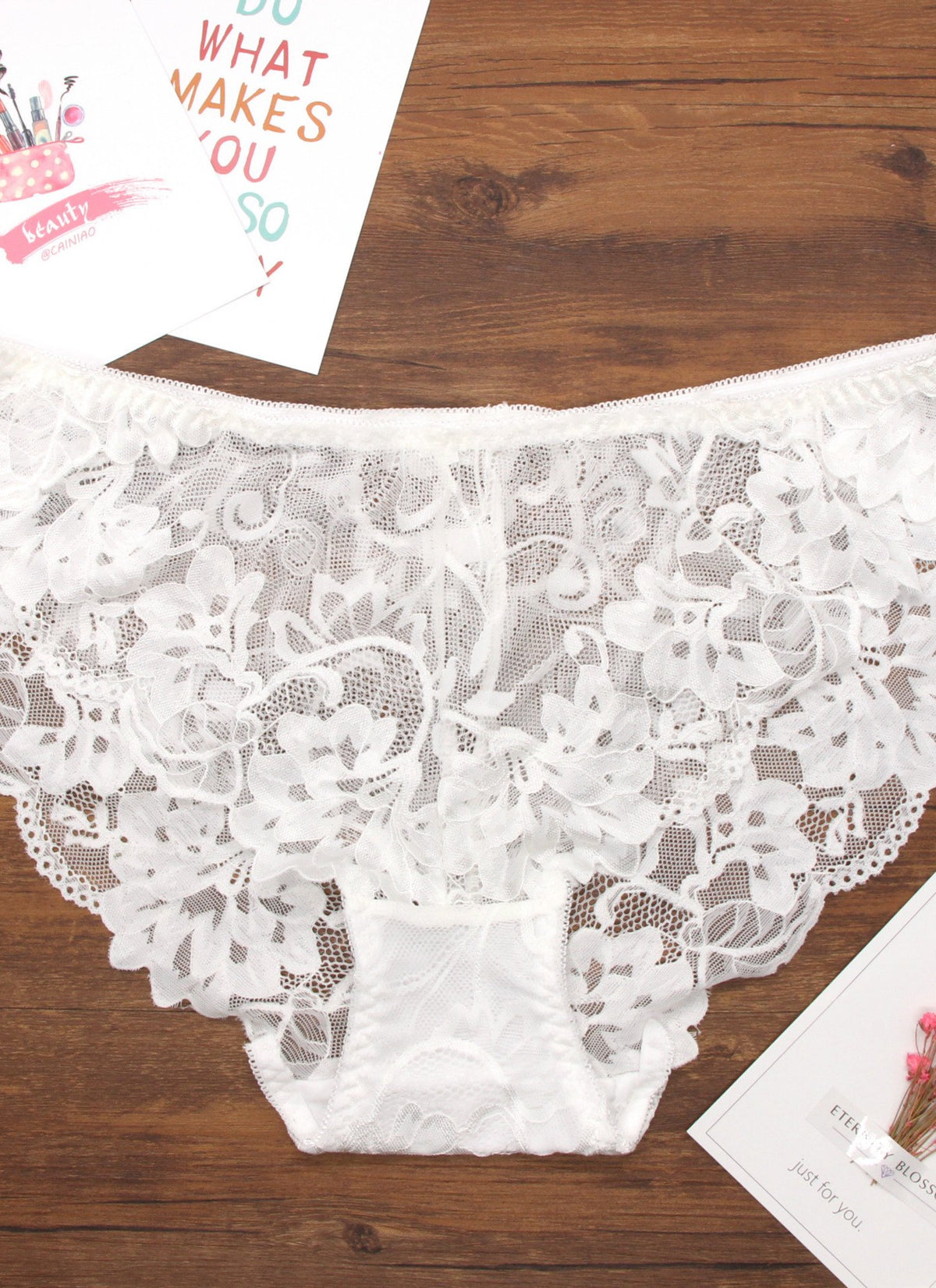 Transparent mesh lace seamless underwear
