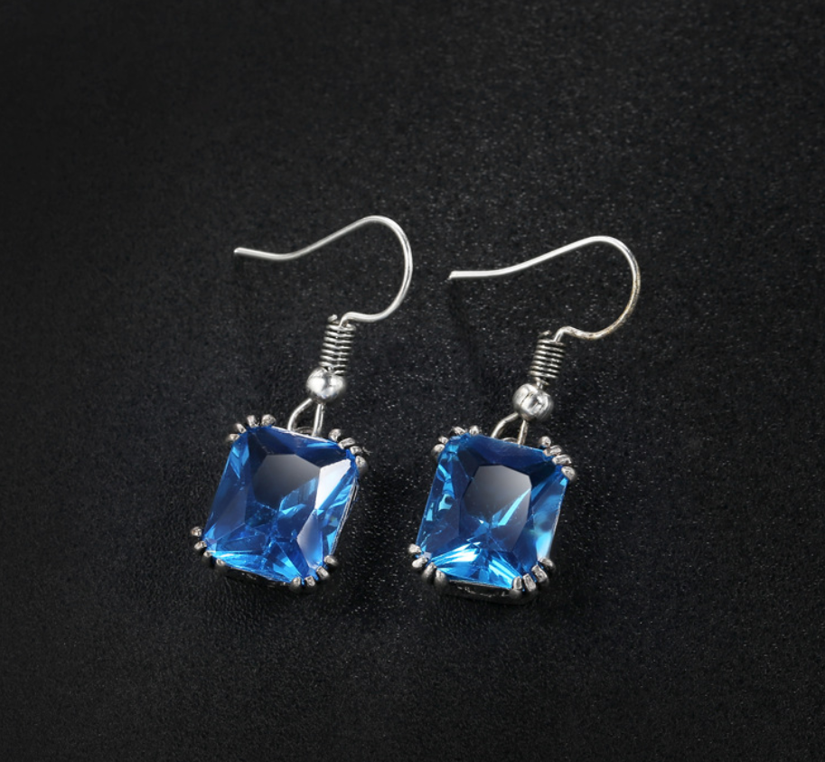 Natural stone sea blue gemstone earrings