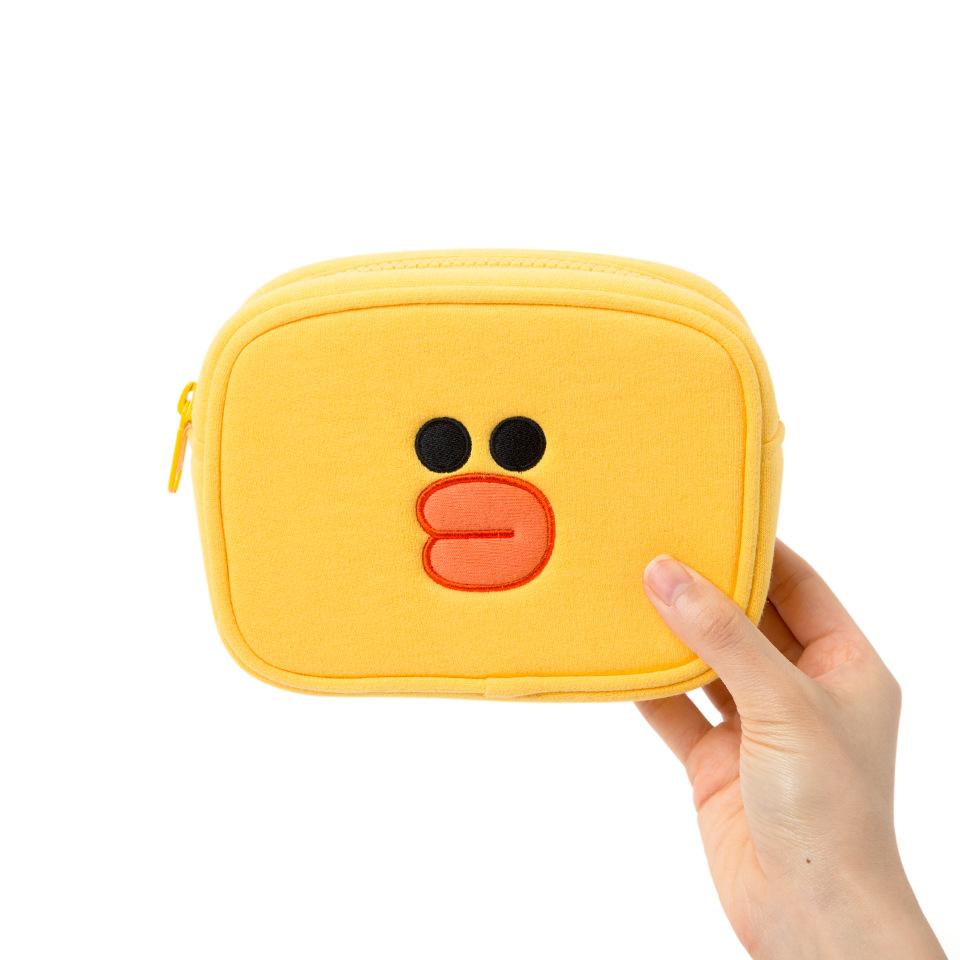 Cartoon brown bear makeup bag