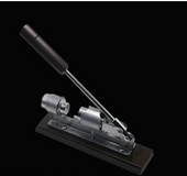 Multifunctional walnut clip