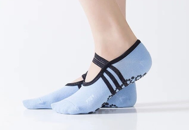 Non-slip yoga socks ballet style