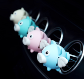 Small flying pig air perfume aromatherapy air conditioning