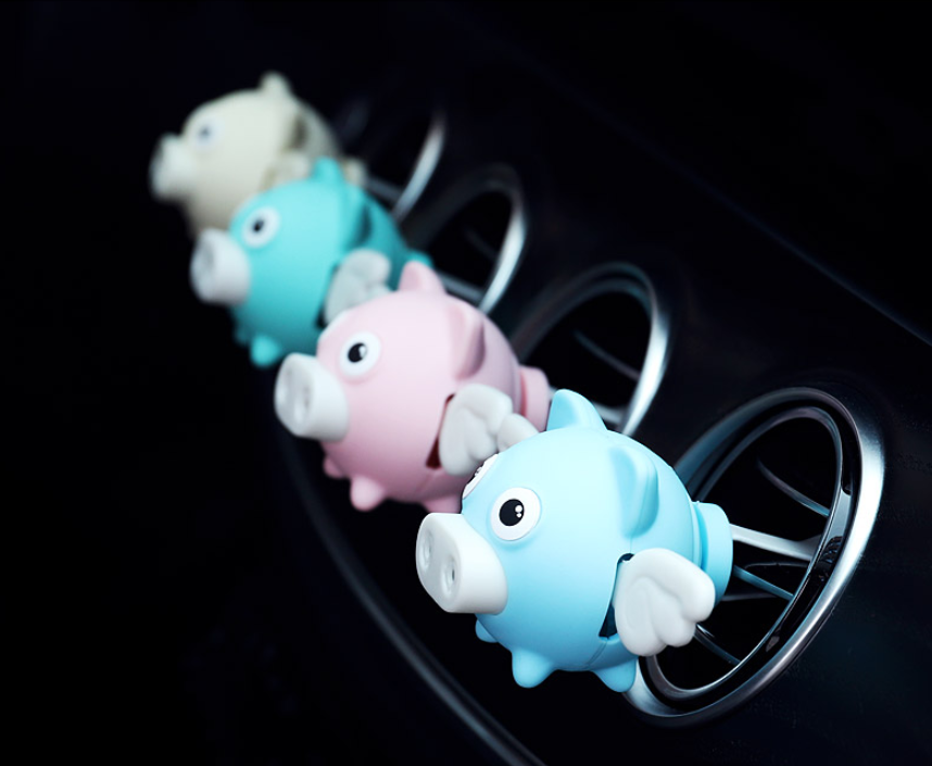 Small flying pig air perfume aromatherapy air conditioning