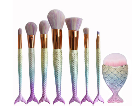 Pinceles de maquillaje en forma de sirena