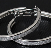 Matte circle earrings