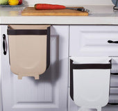 Hanging collapsible trash can
