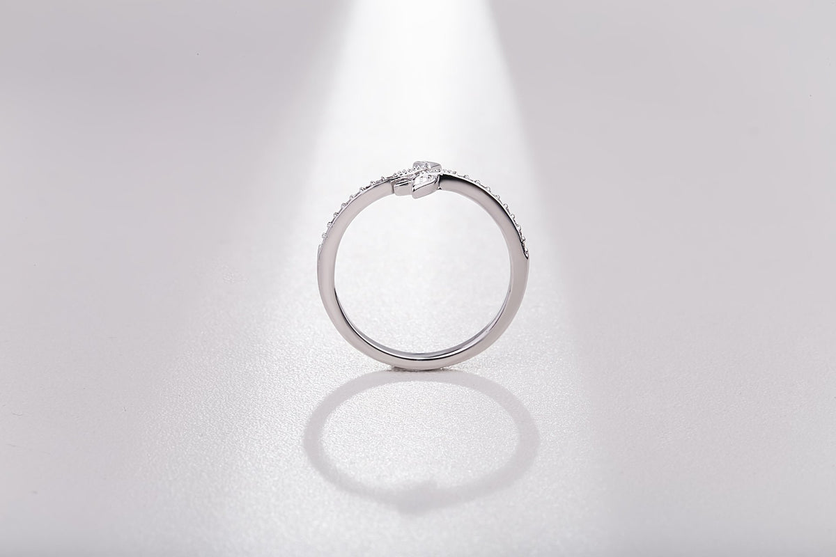 2020 summer new product an arrow feather simple jewelry Europe and America plating white copper fashion women's ring