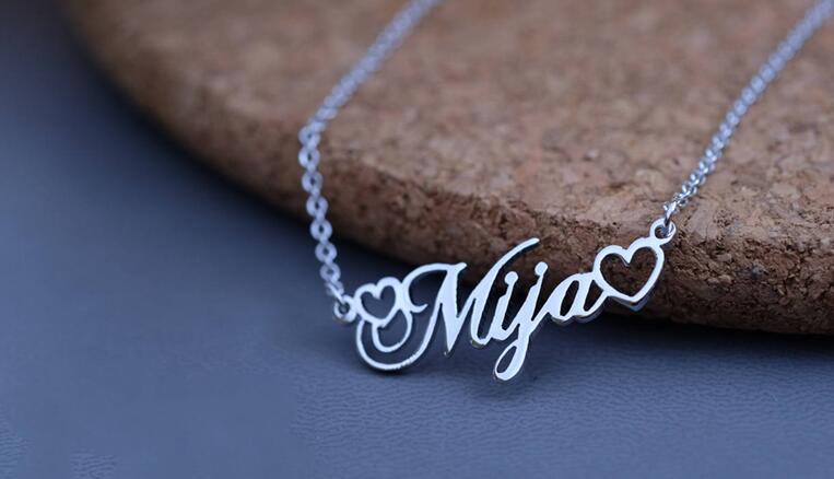 Collar Con Nombre Personalizado Para Mujer