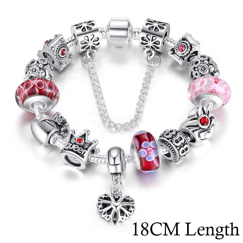 Pulsera de cuentas con corona de reina