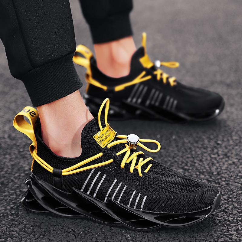 Mesh shoe blade sneakers