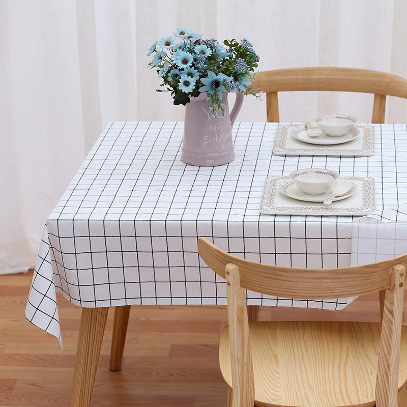 Disposable oil-proof and anti-scalding waterproof tablecloth