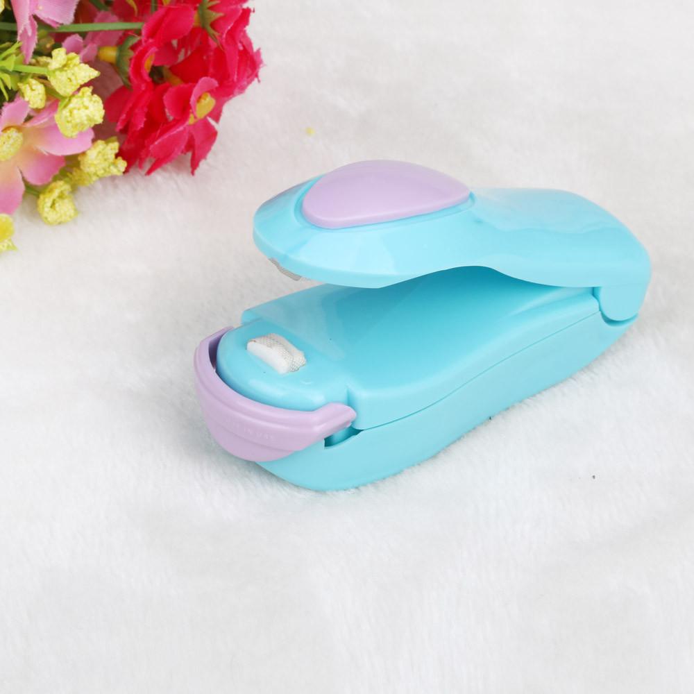 Mini sealing machine