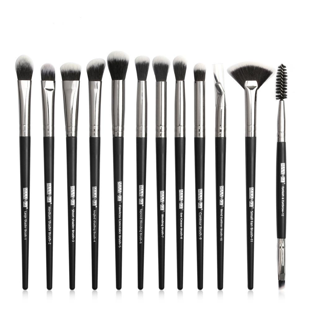 12 makeup brushes