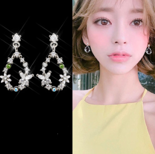 Flower earrings