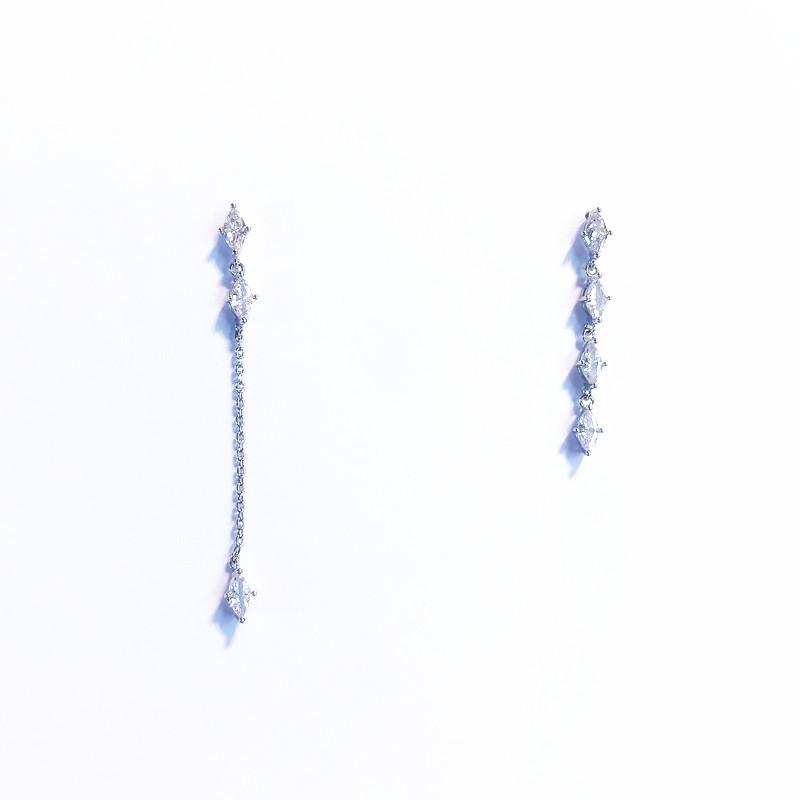 Water droplets asymmetric earrings