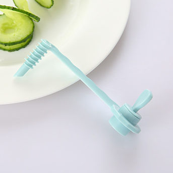Creative fruit and vegetable curler manual cucumber slicer