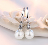 Dangling Pearl Earrings