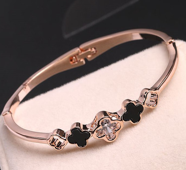 Pulsera koreana gato