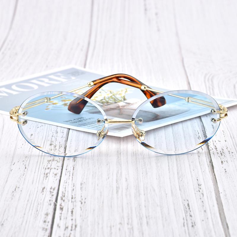 Oval polished edge sunglasses