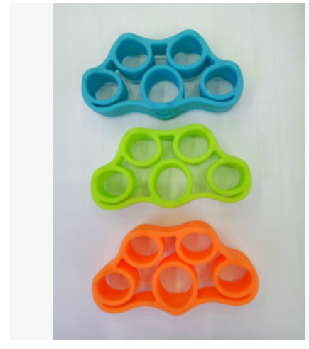 Pull ring finger