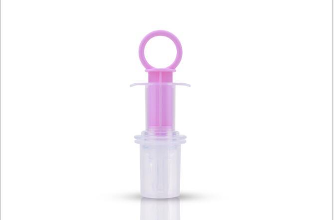 Baby syringe feeder