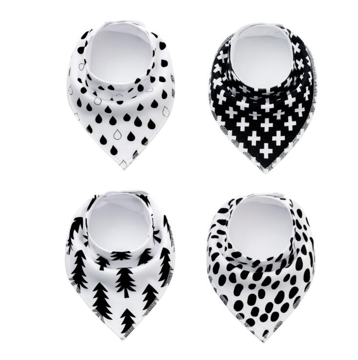 4 piezas / lote Impresión  Varios Diseños Tela Babero Bandana