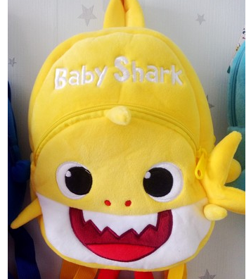 Mochila Baby Shark Escuela