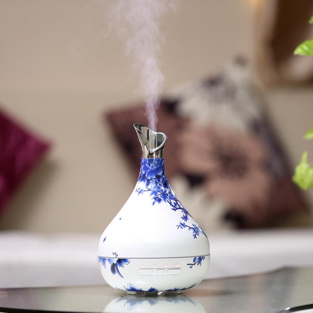 Household intelligent induction ultrasonic aromatherapy machine