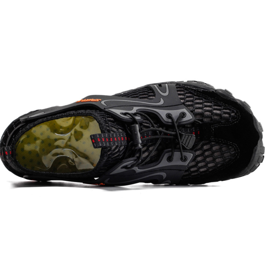 Mountaineering shoes