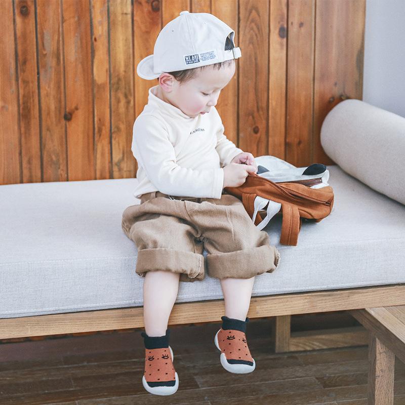 Children's socks shoes