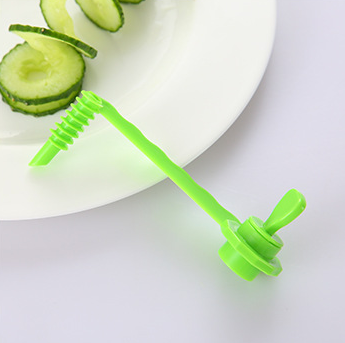 Creative fruit and vegetable curler manual cucumber slicer