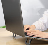 Mini Portable Notebook Cooling Bracket