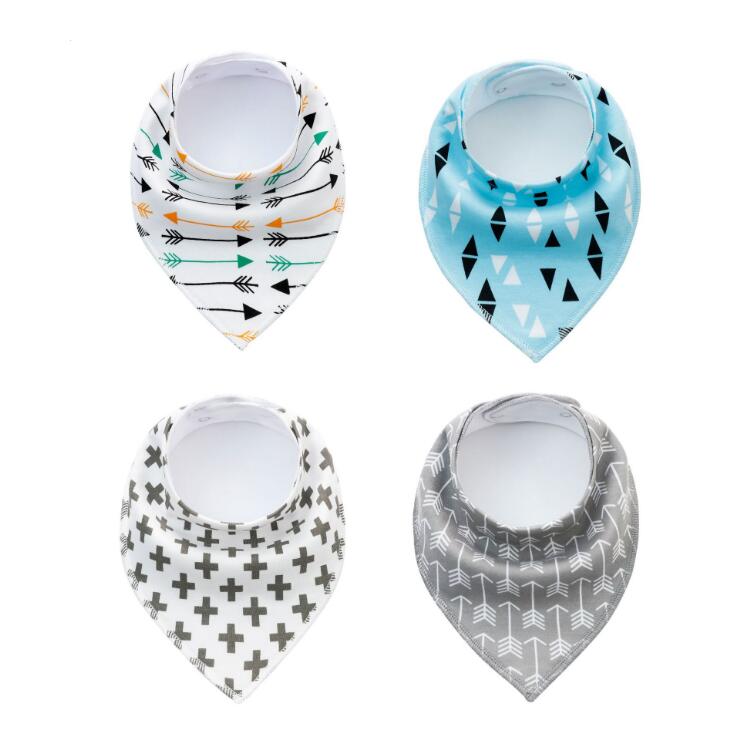 4 piezas / lote Impresión  Varios Diseños Tela Babero Bandana