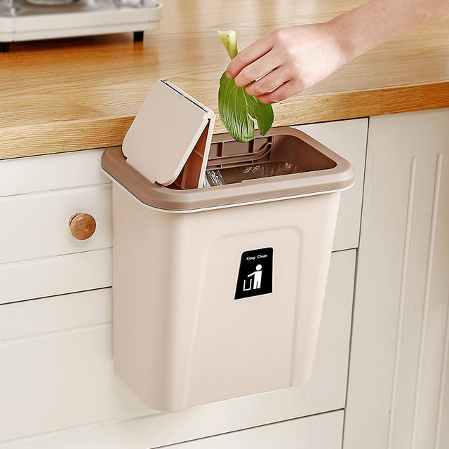 Cubo de basura montado