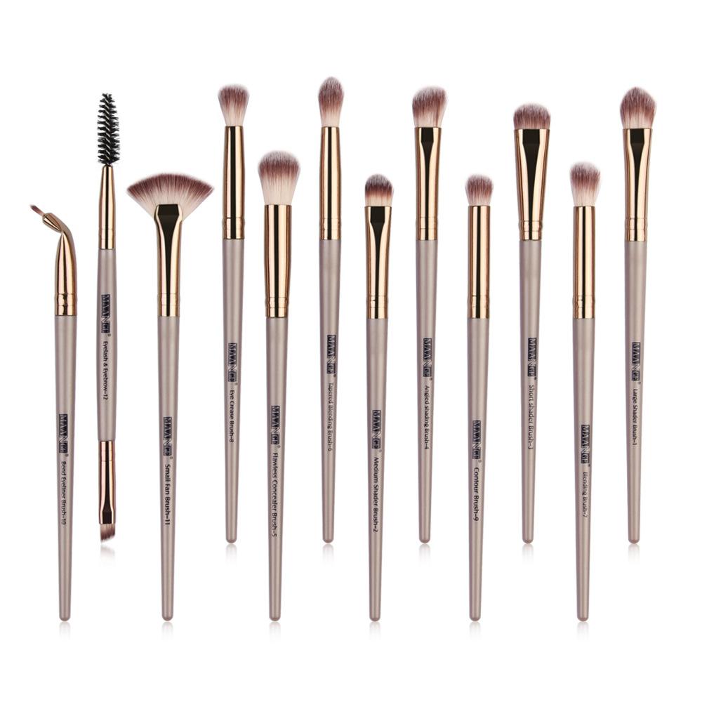 12 makeup brushes