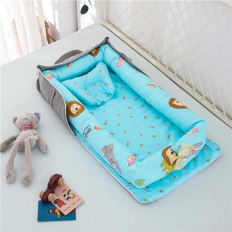 Portable baby crib