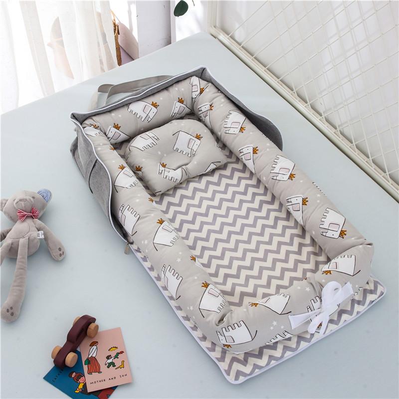Portable baby crib