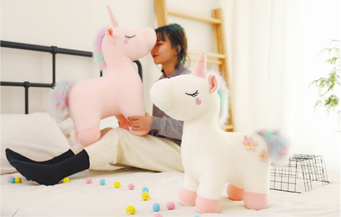 Plush unicorn toy