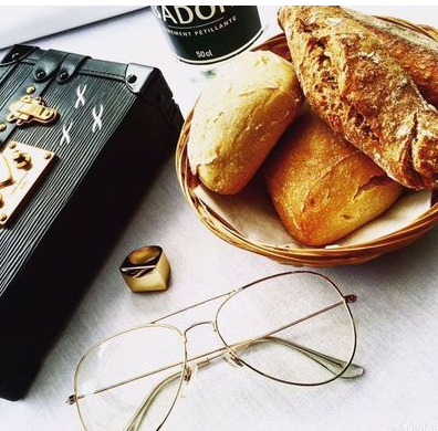 Gold Frame Vegas Sunglasses