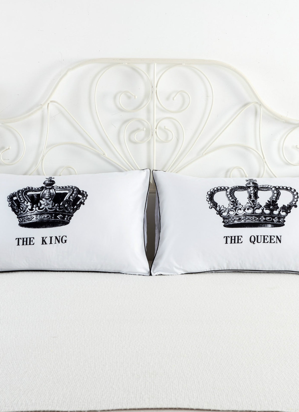 White couple pillowcase