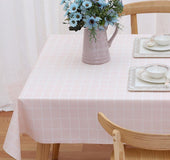 Disposable oil-proof and anti-scalding waterproof tablecloth
