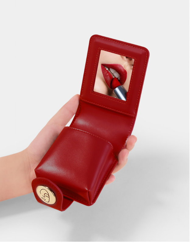 Fashionable and convenient mini makeup pouch