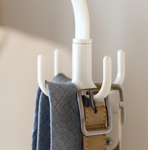 Rotary hanger, scarf, tie, scarf, clothes hanger, multi-functional plastic hanger for household use and space saving