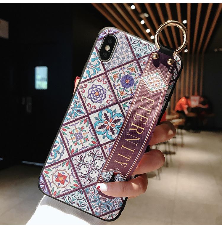 Vintage ethnic style mobile  | IPhone