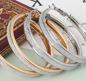 Matte circle earrings