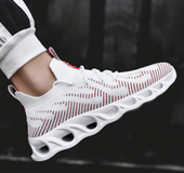 Flying woven hollow running shoes
