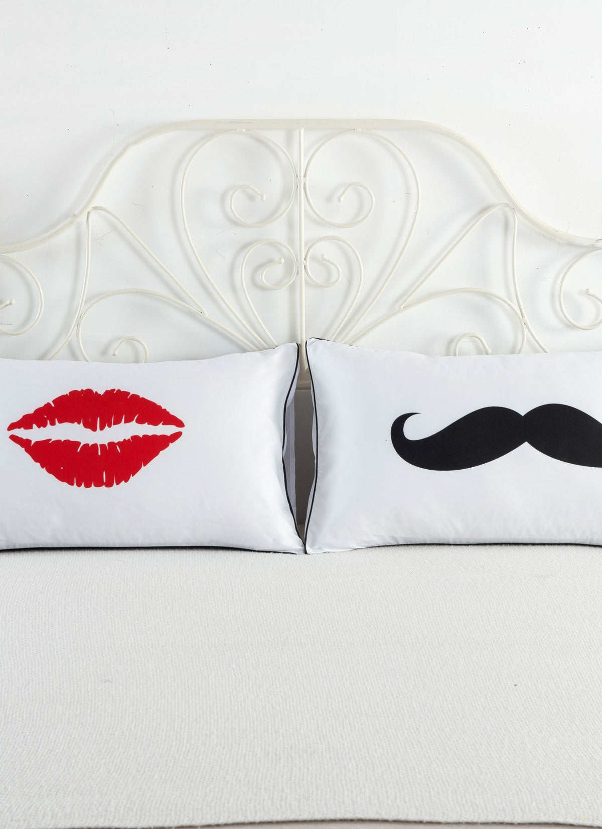White couple pillowcase